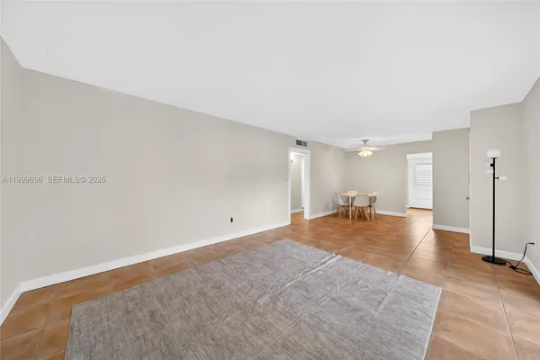 $4,000 | 6815 Edgewater Drive, Unit 108, Coral Gables, FL 33133