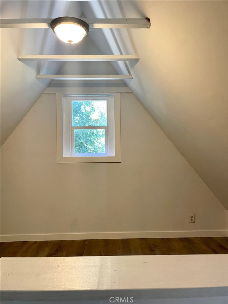 719 Woodland Road Crestline, CA 92325 - Photo 20 of 28 a view of room