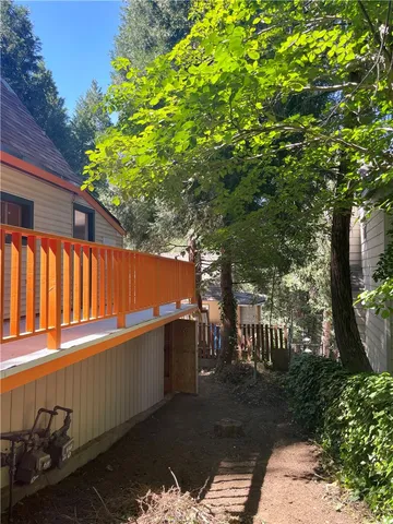 a view of a wooden fence