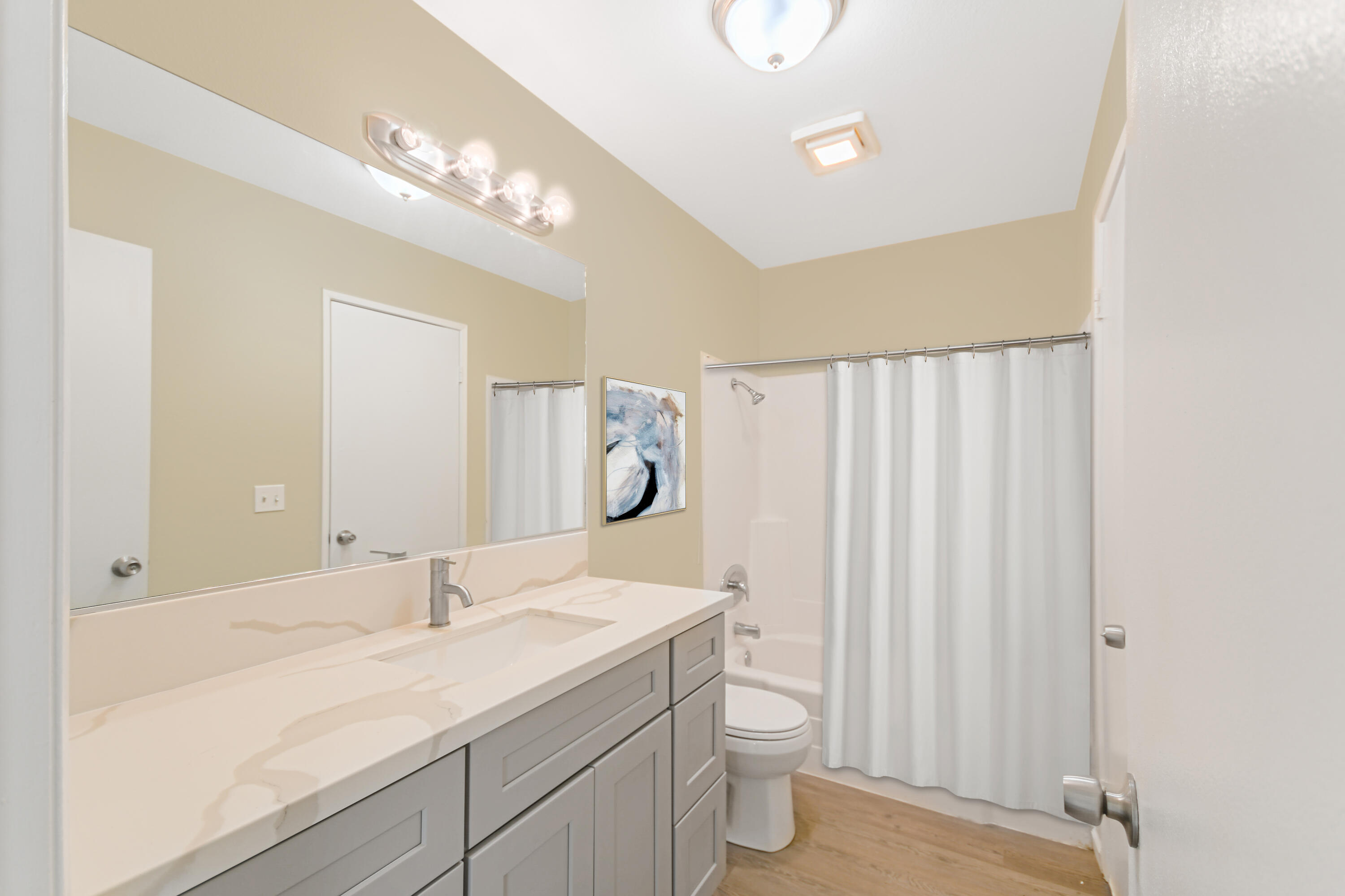 40611 178th Street East Lake Los Angeles, CA 93535 - Photo 10 of 14 a bathroom with a sink vanity granite and toilet