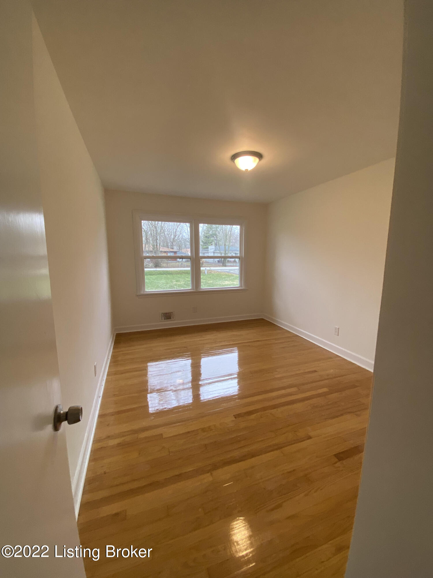 7647 3rd Street Road Louisville, KY 40214 - Photo 17 of 50 Bedroom 3