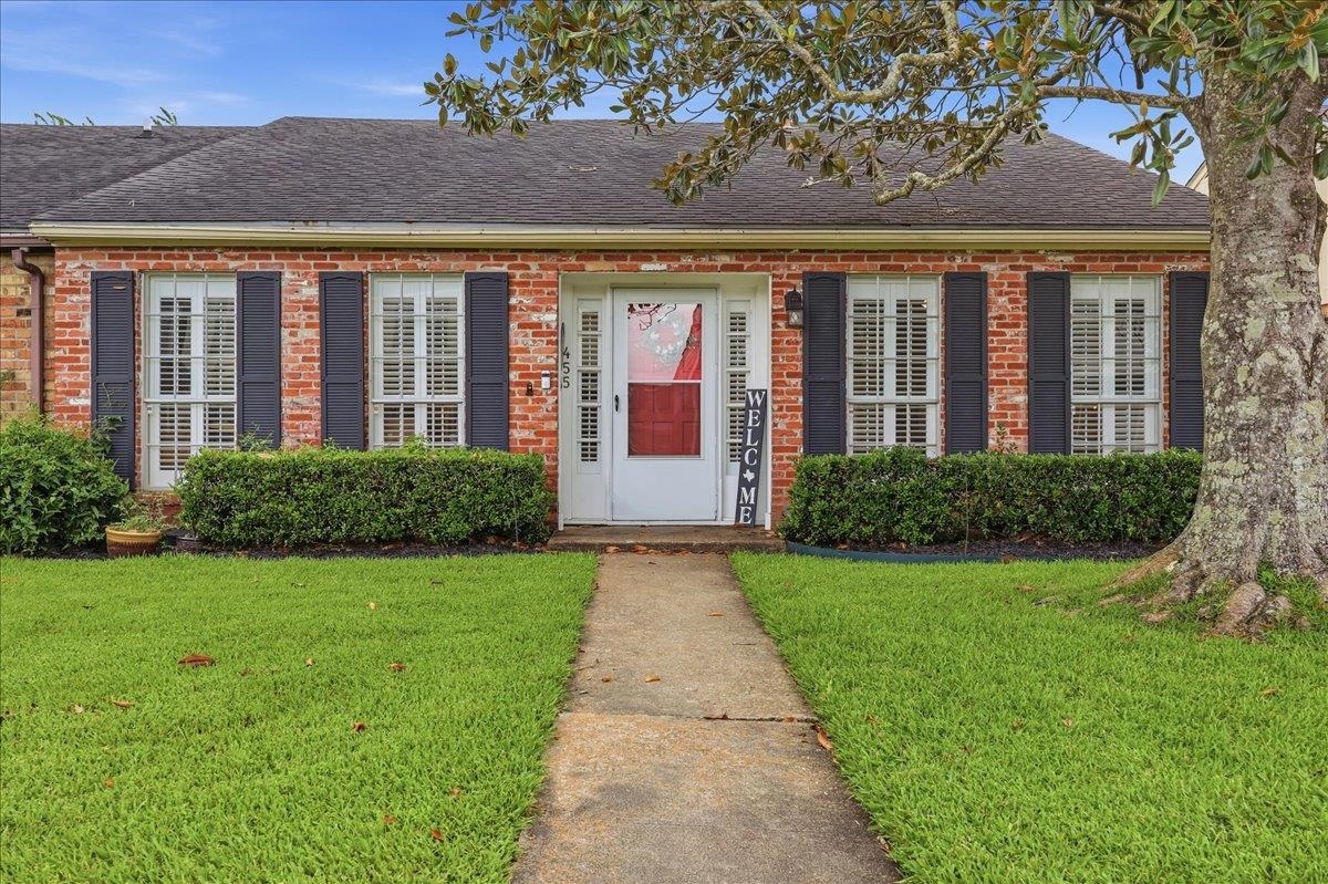 455 Georgetown Street Beaumont, TX 77707 - Photo 1 of 38