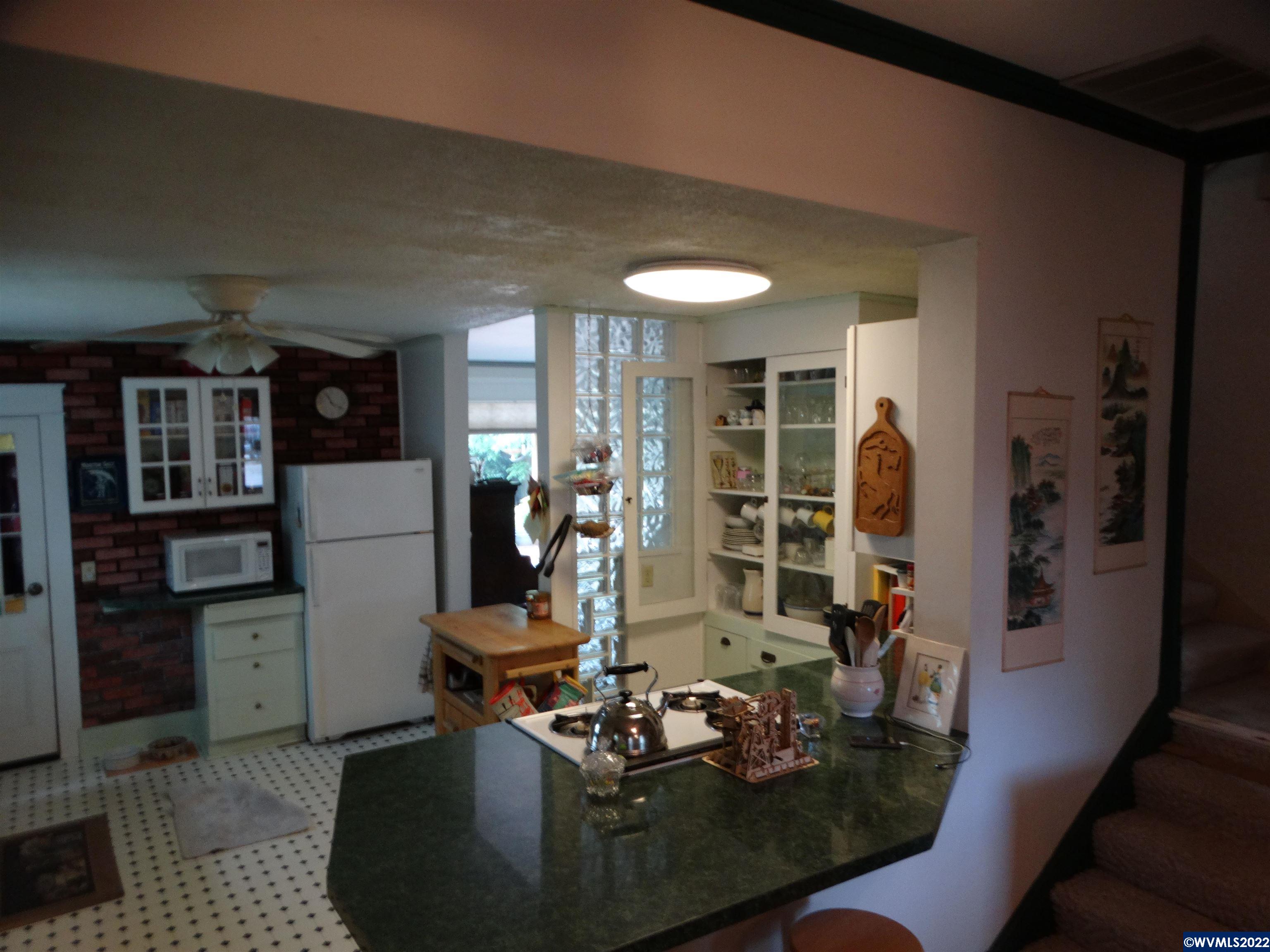 461 South 2nd Street Independence, OR 97351 - Photo 5 of 32 Gallery Image 5