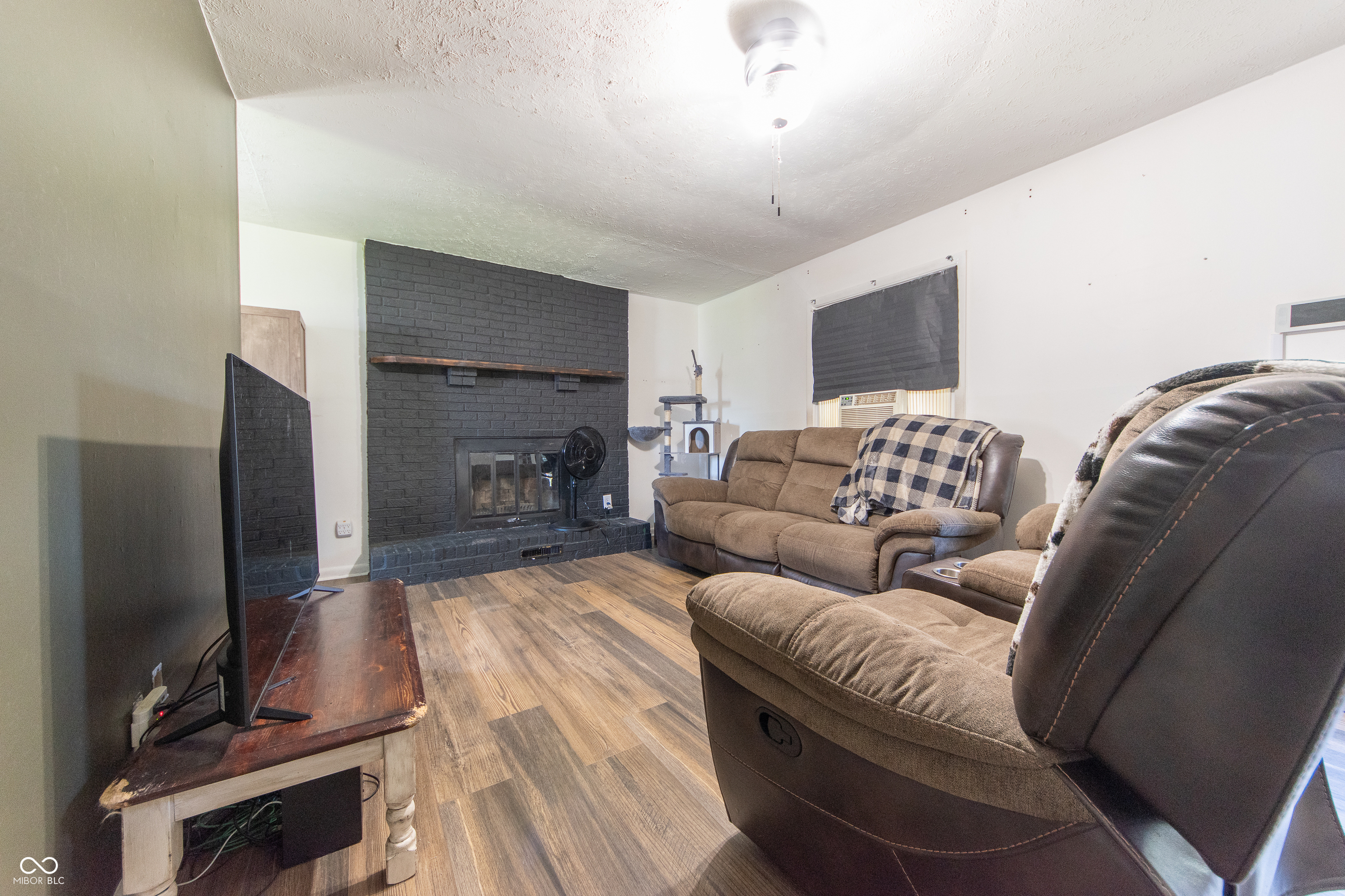 443 Cleveland Street Columbus, IN 47201 - Photo 4 of 16