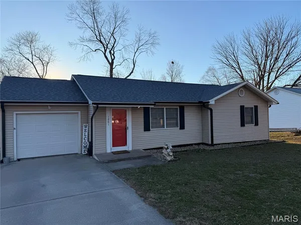 $1,700 | 1261 Kingsway Drive, Cape Girardeau, MO 63701