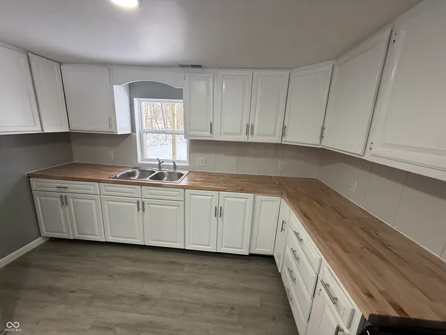 $175,000 | 9607 North Price Street, Knightsville, IN 47857