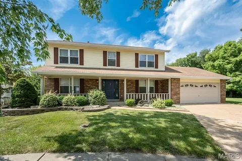 $325,000 | 3052 Wood Poppy Drive, Florissant, MO 63031