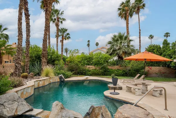 $750,000 | 368 Oakmont Drive, Palm Desert, CA 92211