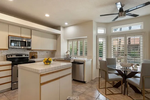 $750,000 | 368 Oakmont Drive, Palm Desert, CA 92211