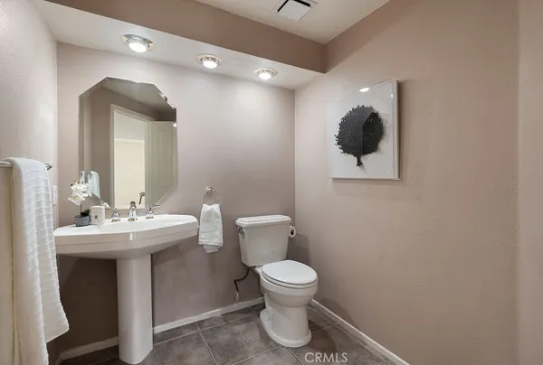 $750,000 | 368 Oakmont Drive, Palm Desert, CA 92211