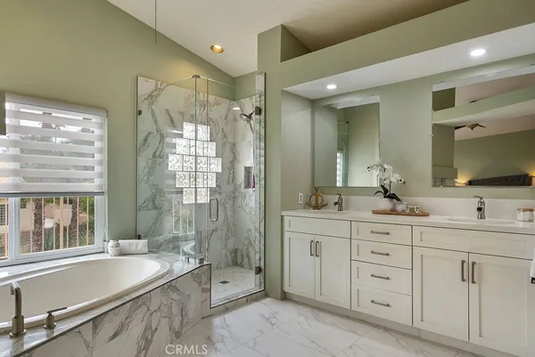$750,000 | 368 Oakmont Drive, Palm Desert, CA 92211