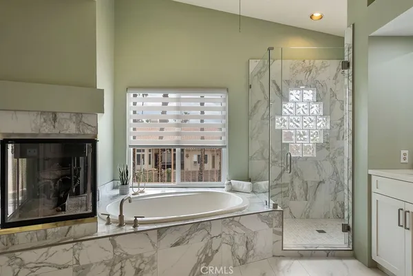 $750,000 | 368 Oakmont Drive, Palm Desert, CA 92211