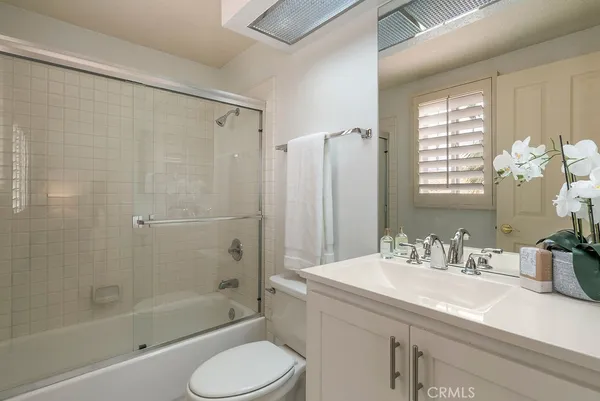 $750,000 | 368 Oakmont Drive, Palm Desert, CA 92211