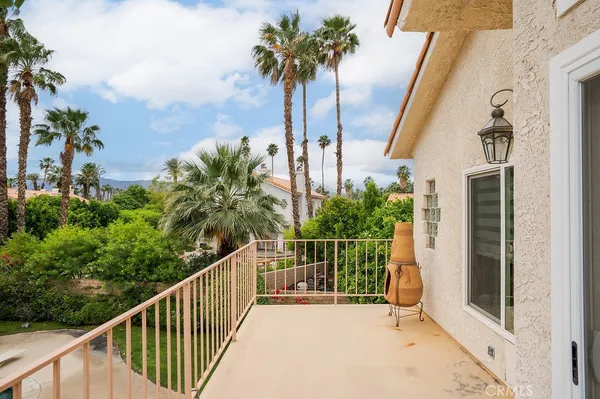 $750,000 | 368 Oakmont Drive, Palm Desert, CA 92211