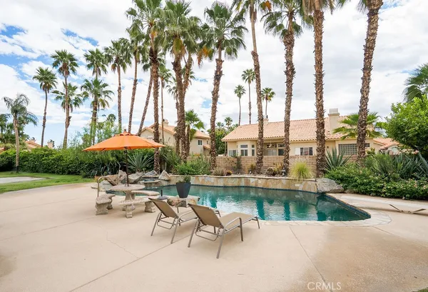 $750,000 | 368 Oakmont Drive, Palm Desert, CA 92211