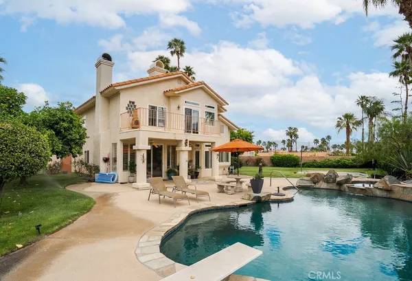 $750,000 | 368 Oakmont Drive, Palm Desert, CA 92211
