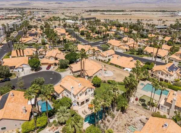 $750,000 | 368 Oakmont Drive, Palm Desert, CA 92211