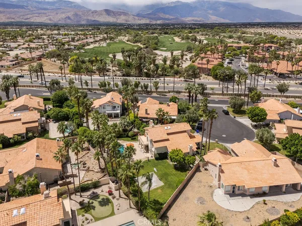 $750,000 | 368 Oakmont Drive, Palm Desert, CA 92211