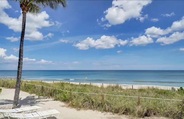 $669,000 | 1057 Hillsboro Mile, Unit 411, Hillsboro Beach, FL 33064