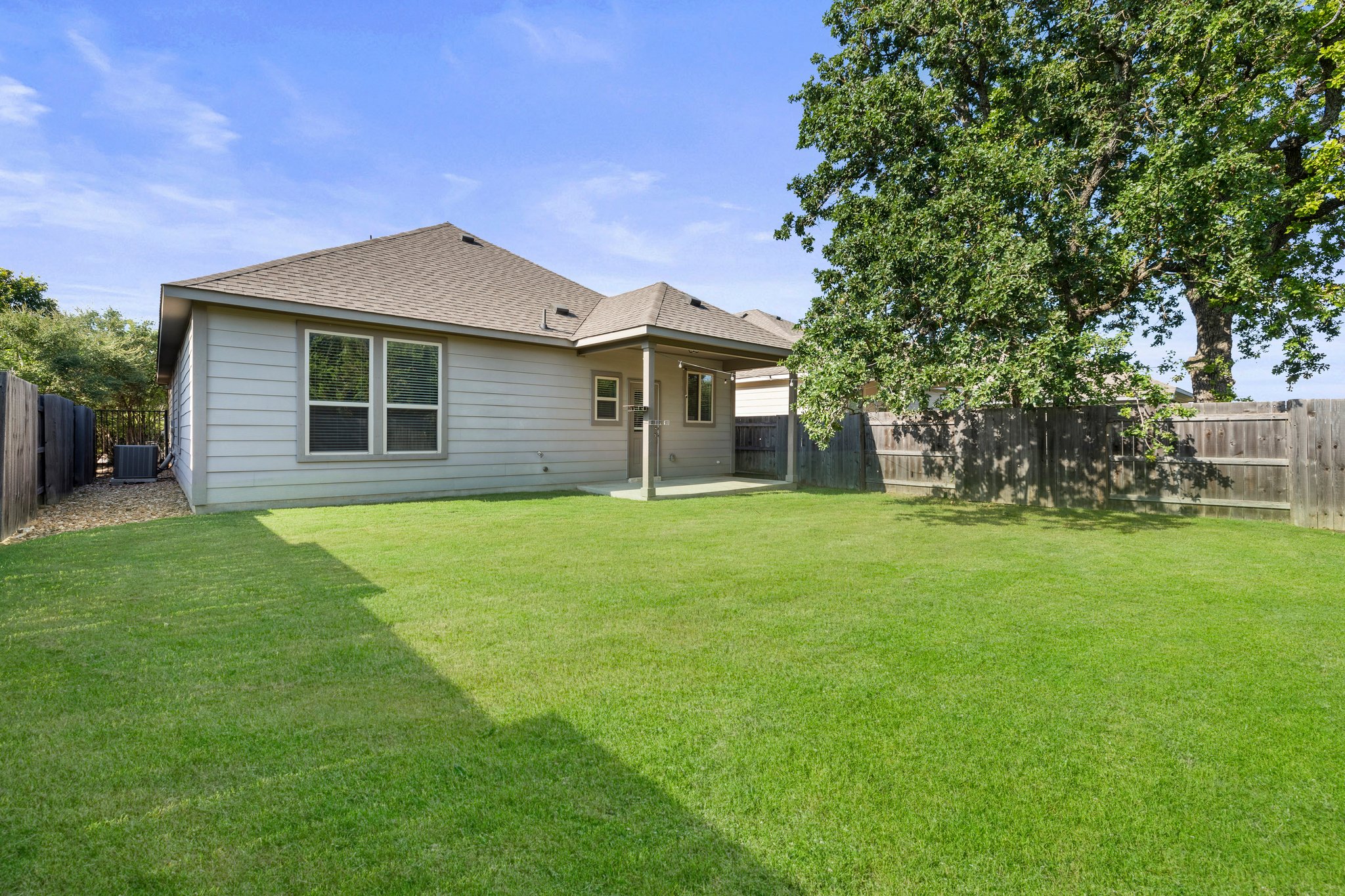537 Bonnet Boulevard Georgetown, TX 78628 - Photo 23 of 25 Large backyard.