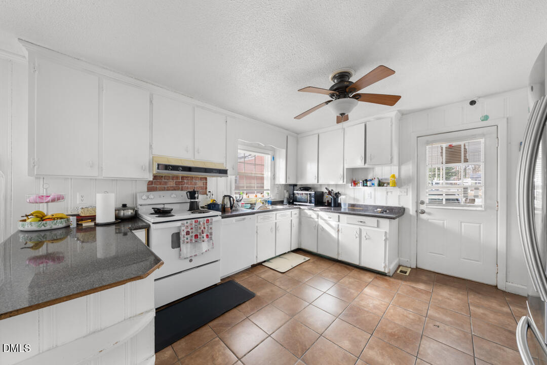 3650 Guess Road Durham, NC 27705 - Photo 7 of 12 DSC07991