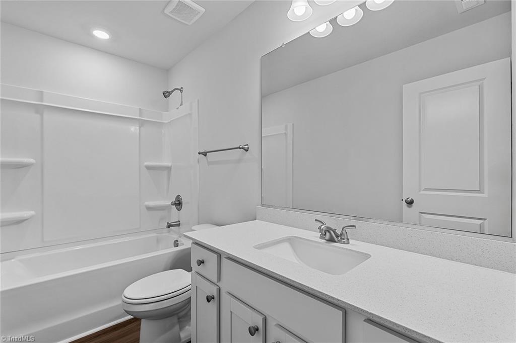 159 Candytuft Court Lexington, NC 27295 - Photo 9 of 31