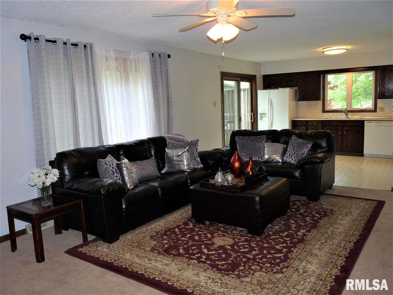 1137 Utica Ridge Court Bettendorf, IA 52722 - Photo 8 of 24 Gallery Image 8