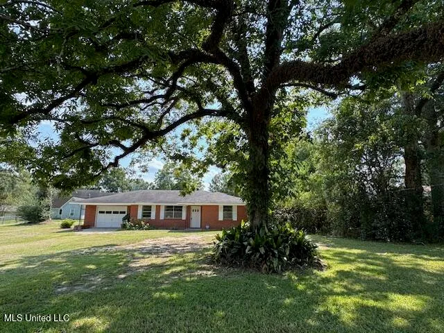 $109,000 | 736 East Joseph Street, Centreville, MS 39631