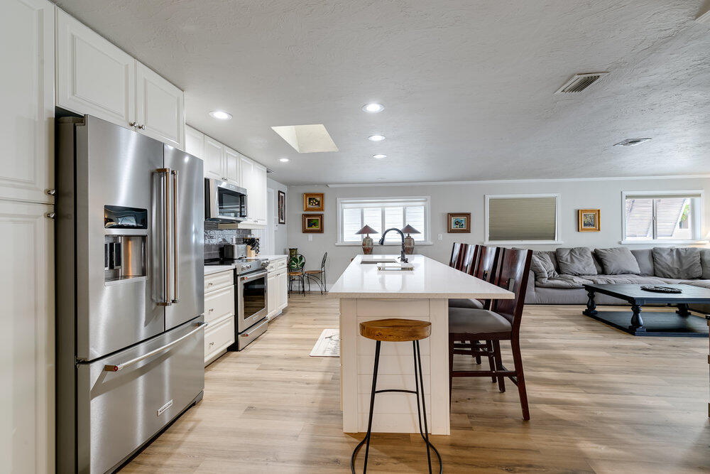 1198 Northeast 2nd Terrace Boca Raton, FL 33432 - Photo 1 of 31 KITCHEN