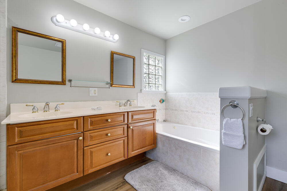 1198 Northeast 2nd Terrace Boca Raton, FL 33432 - Photo 26 of 31 PRIMARY BATHROOM
