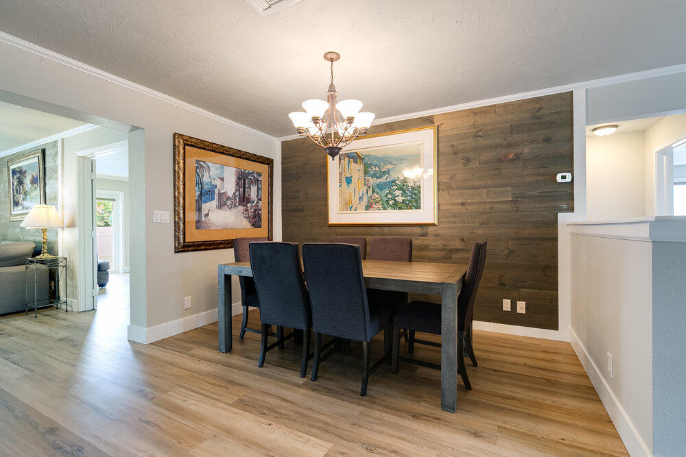1198 Northeast 2nd Terrace Boca Raton, FL 33432 - Photo 3 of 31 DINING