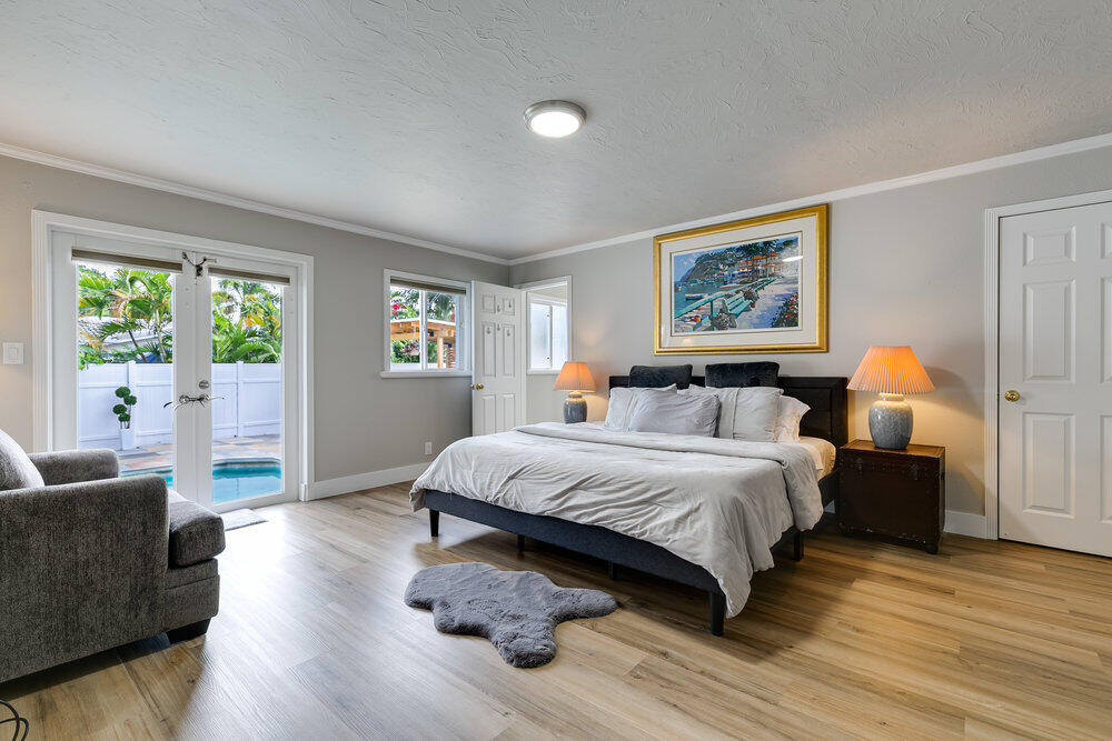 1198 Northeast 2nd Terrace Boca Raton, FL 33432 - Photo 6 of 31 PRIMARY BEDROOM