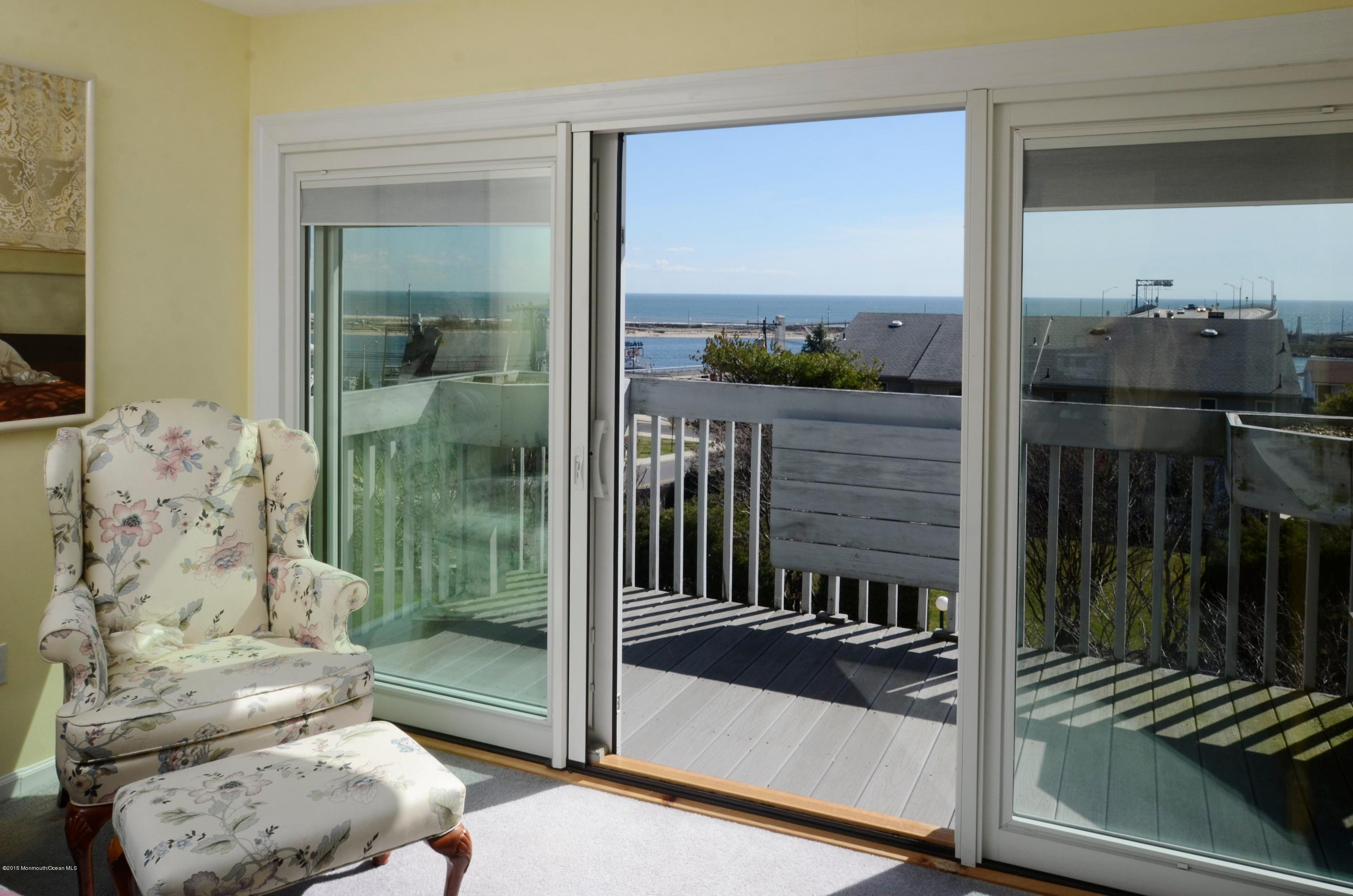 1 Portland Road, Unit 15 Highlands, NJ 07732 - Photo 10 of 18 Sunny With A View