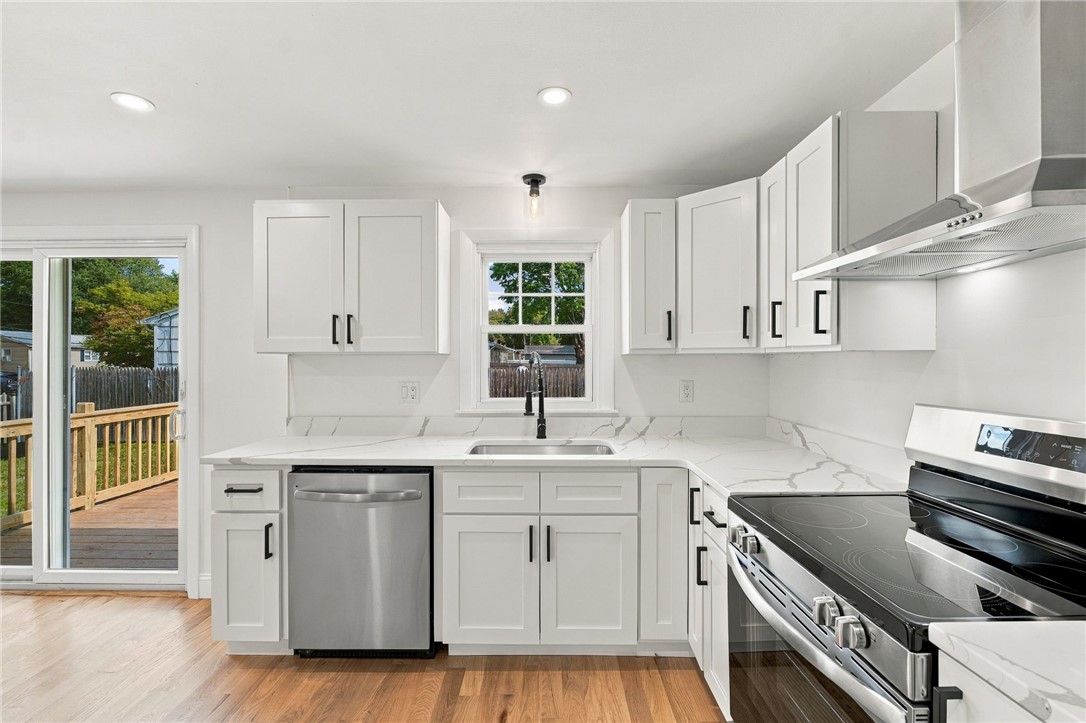 62 Drybrook Road Warwick, RI 02889 - Photo 11 of 39 Gallery Image 11