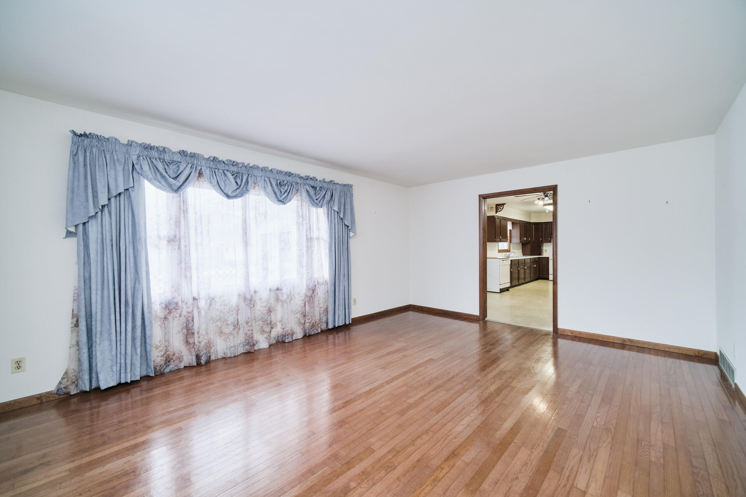 302 Condon Road Manistee, MI 49660 - Photo 12 of 56 Flexible room to fit your needs