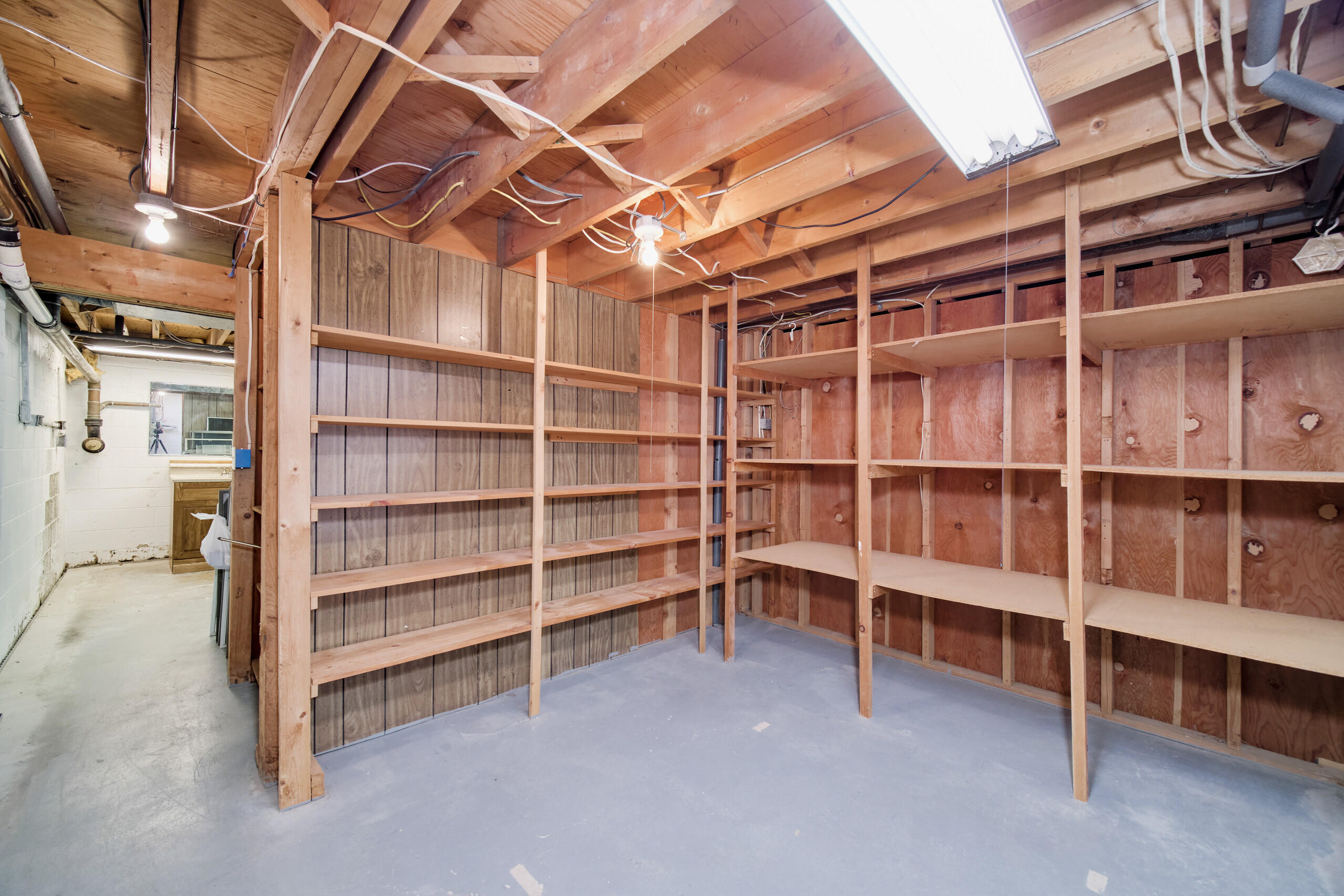 302 Condon Road Manistee, MI 49660 - Photo 32 of 56 Basement pantry room