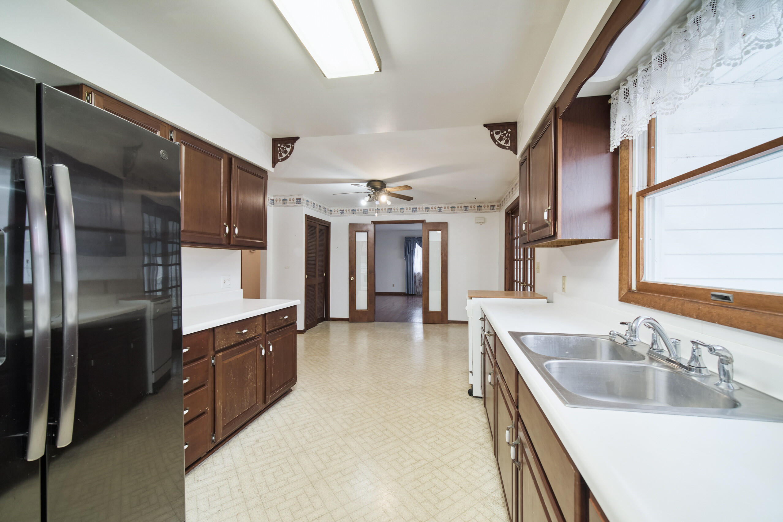 302 Condon Road Manistee, MI 49660 - Photo 4 of 56 Updated side by side refrigerator