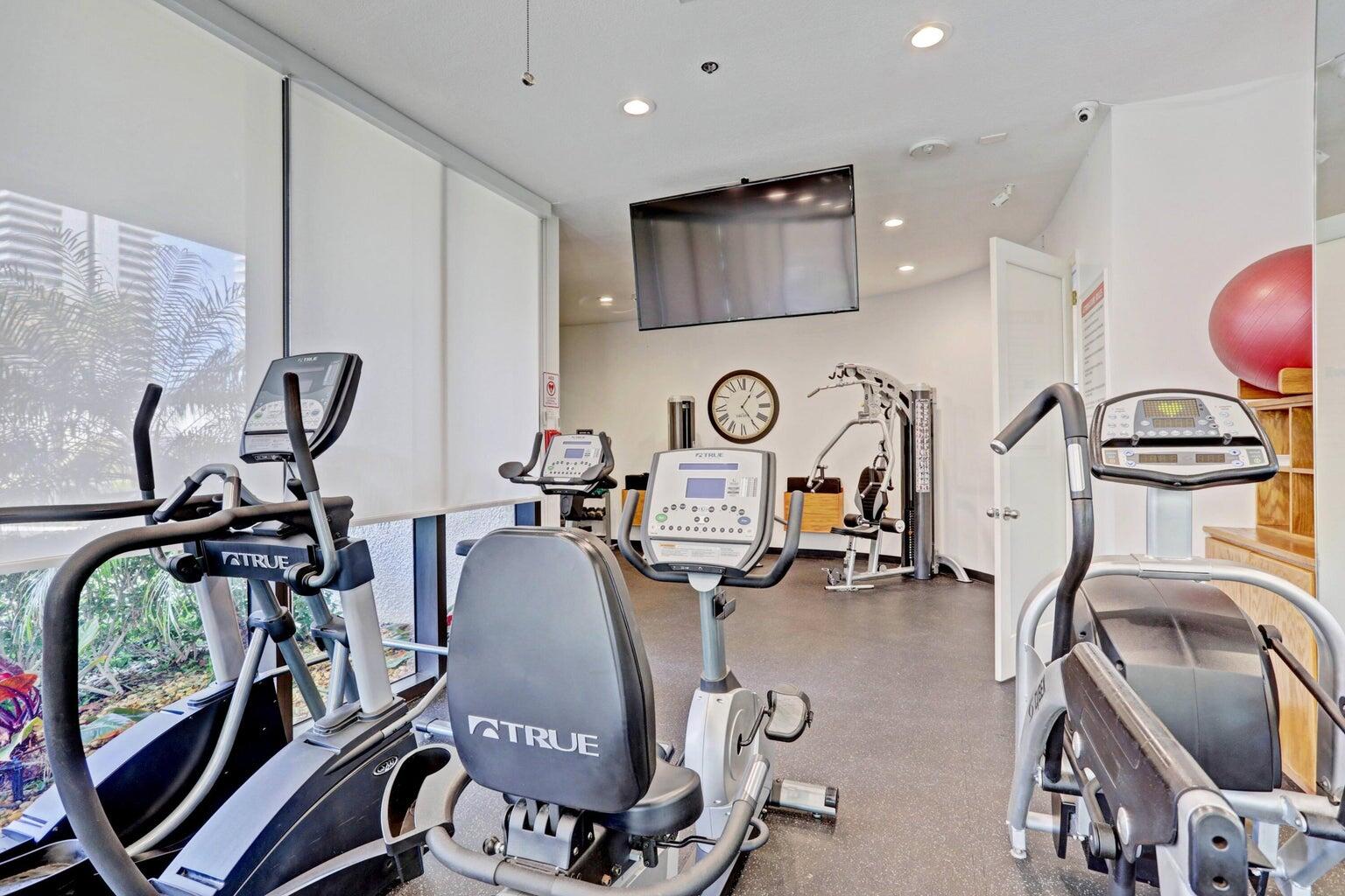 5510 North Ocean Drive, Unit 17D Singer Island, FL 33404 - Photo 20 of 57 20210409115656158969000000-o