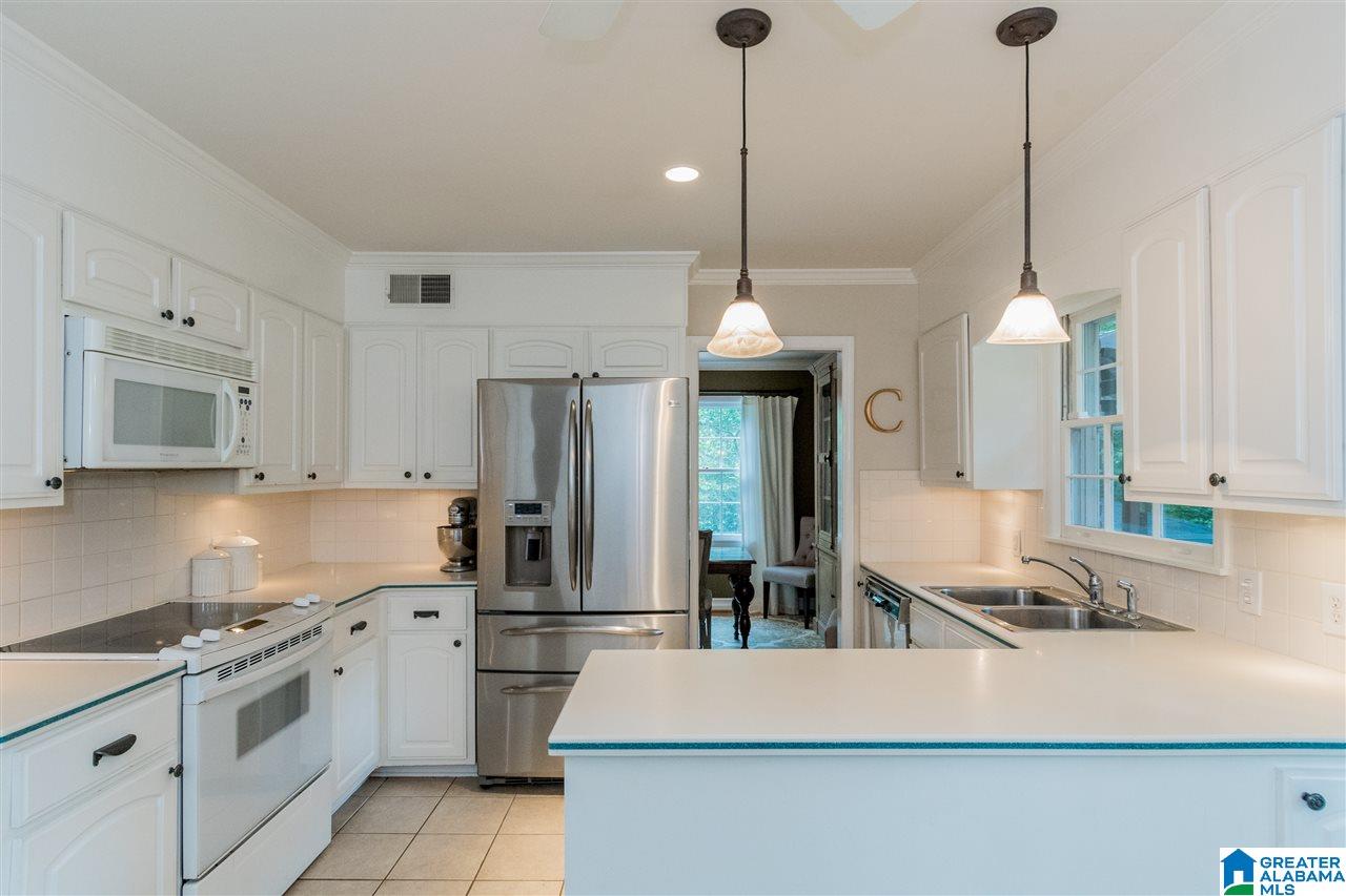 3789 Crestbrook Road Mountain Brook, AL 35223 - Photo 11 of 45