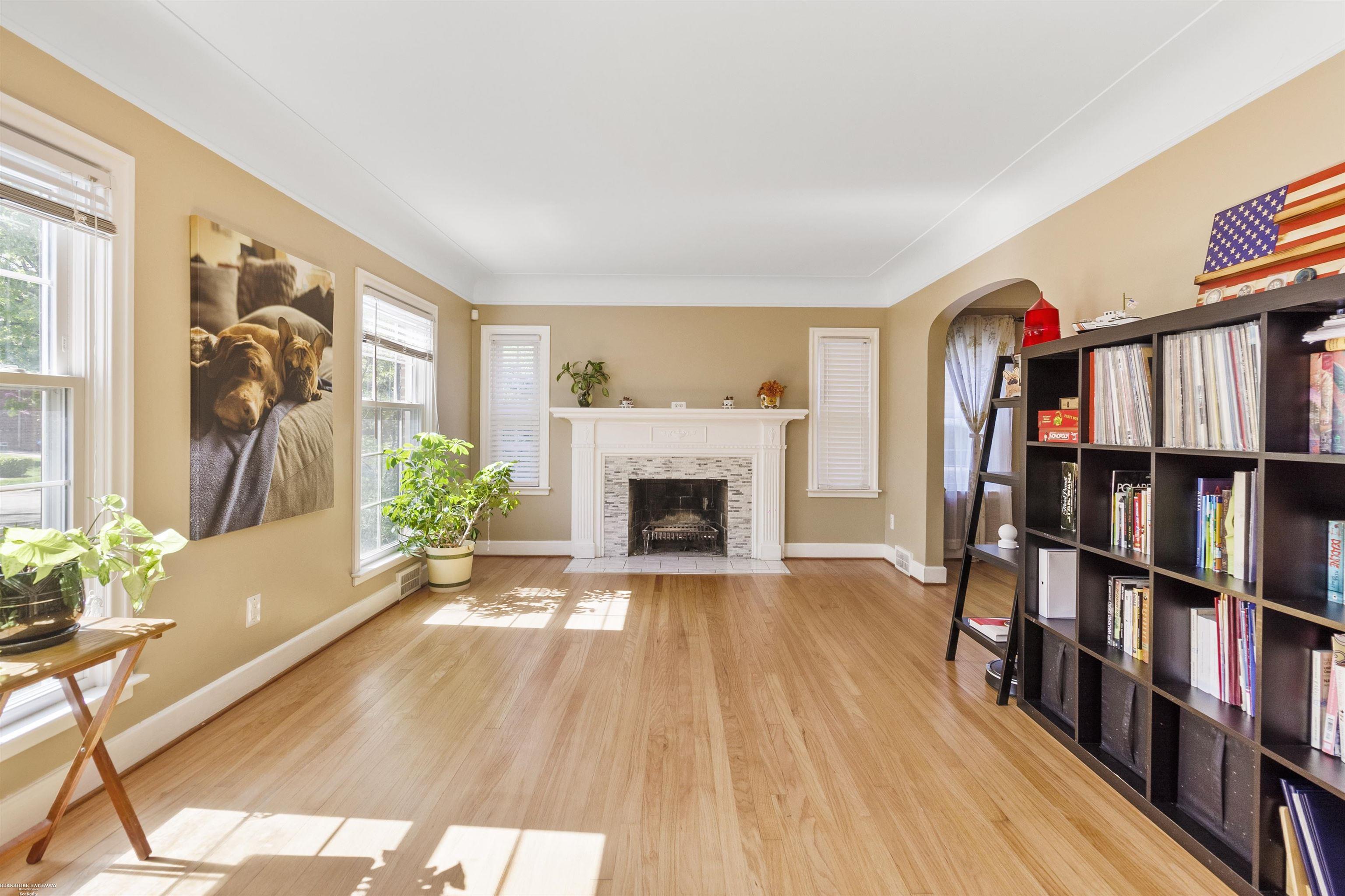 460 Moran Road Grosse Pointe Farms, MI 48236 - Photo 12 of 48