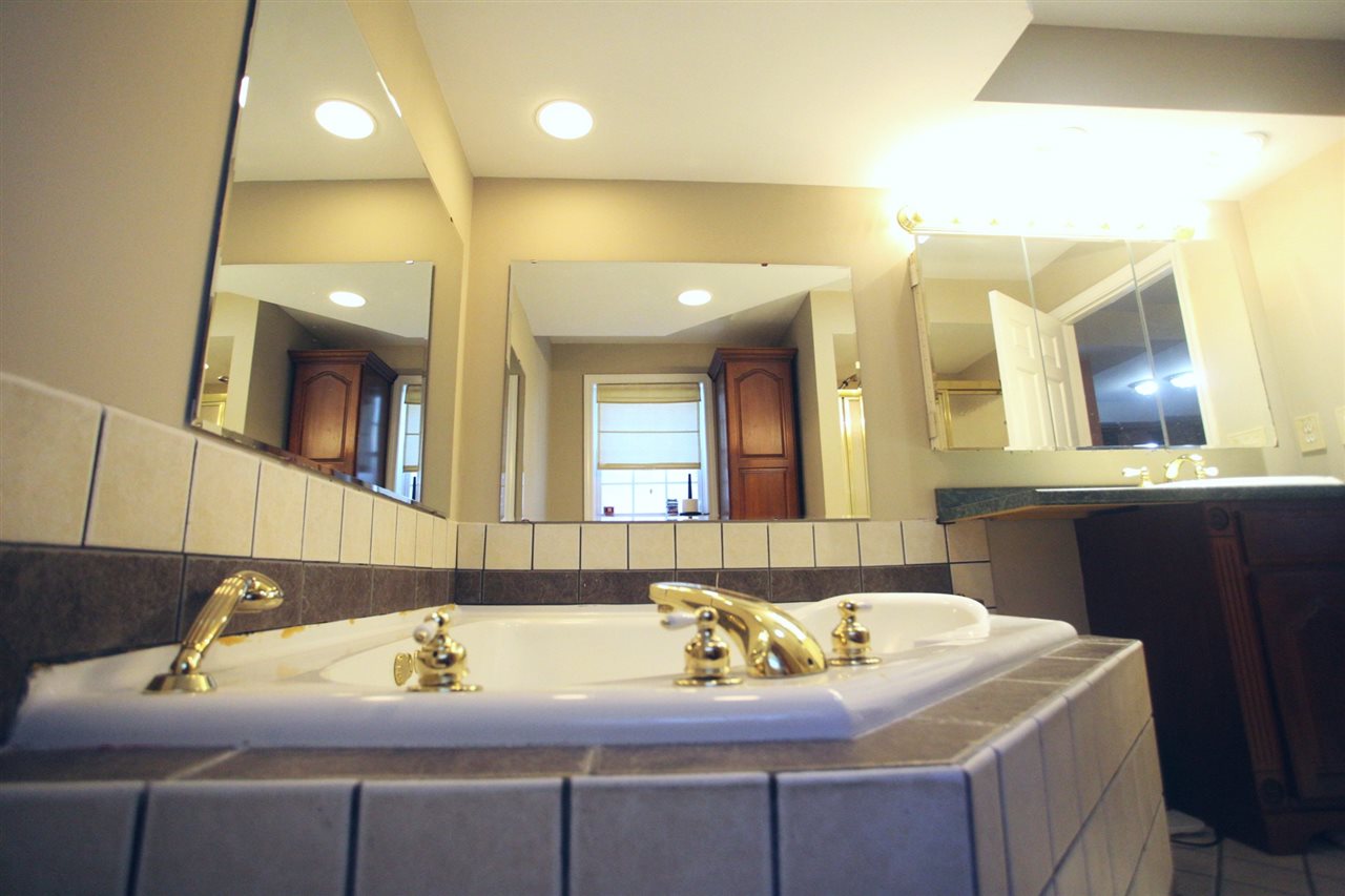 375 Weirs Road Gilford, NH 03249 - Photo 10 of 37 Gallery Image 10