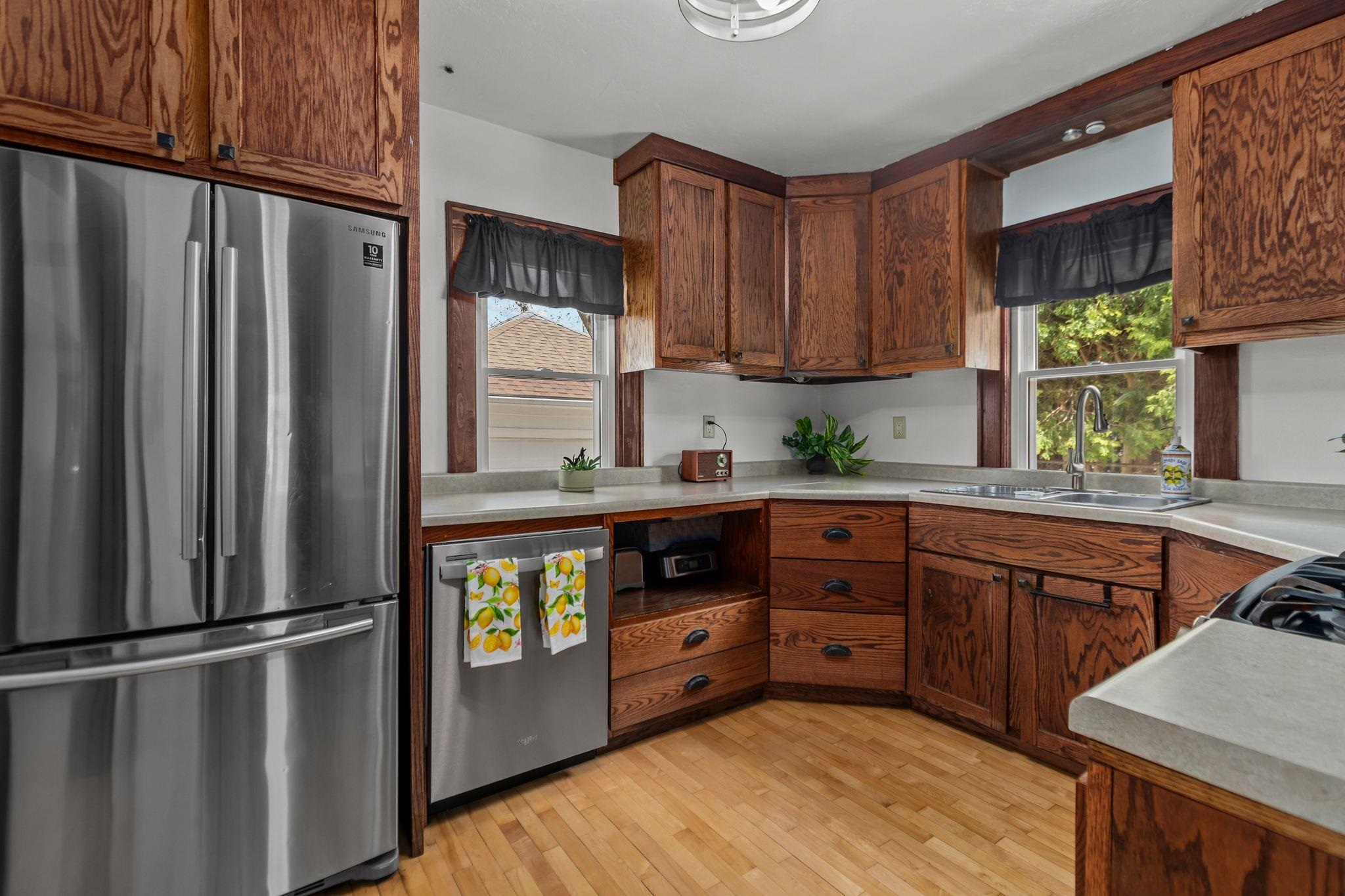 1028 West Summer Street Appleton, WI 54914 - Photo 7 of 32