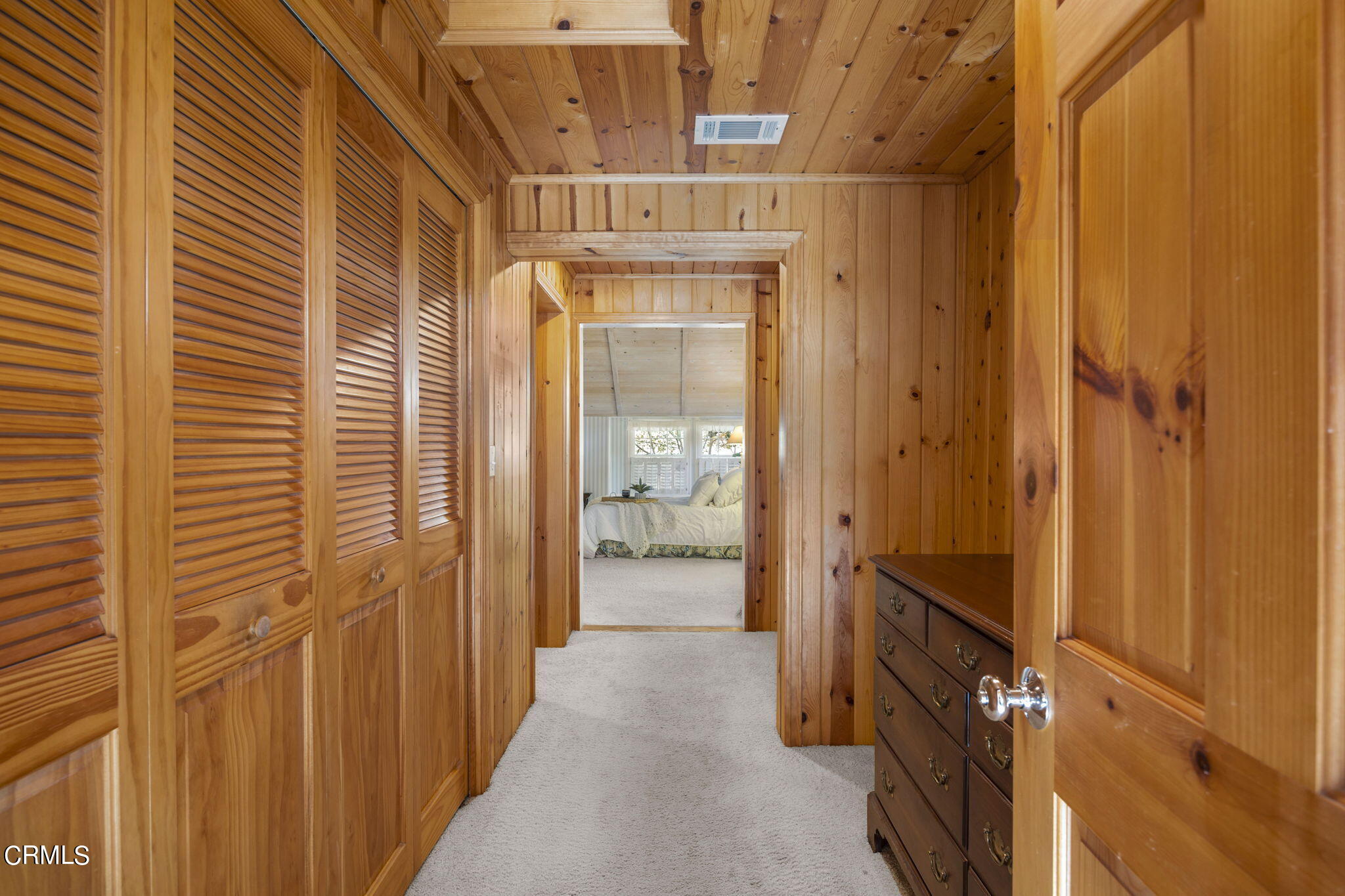 601 Foothill Road Ojai, CA 93023 - Photo 19 of 47 a view of a bathroom