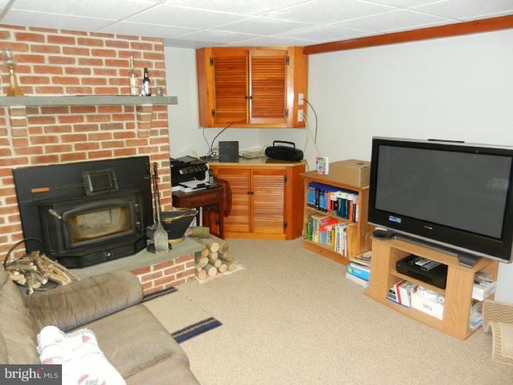 12 Clay Slate Road Oley, PA 19547 - Photo 16 of 21 Family Room
