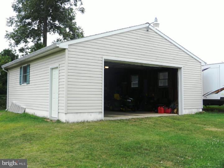 12 Clay Slate Road Oley, PA 19547 - Photo 3 of 21 Gallery Image 3