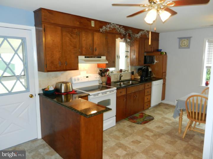 12 Clay Slate Road Oley, PA 19547 - Photo 8 of 21 Gallery Image 8