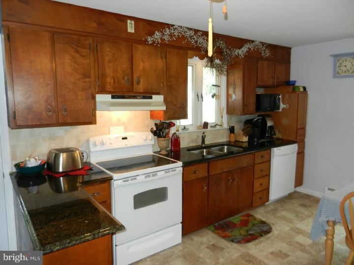 12 Clay Slate Road Oley, PA 19547 - Photo 9 of 21 Gallery Image 9