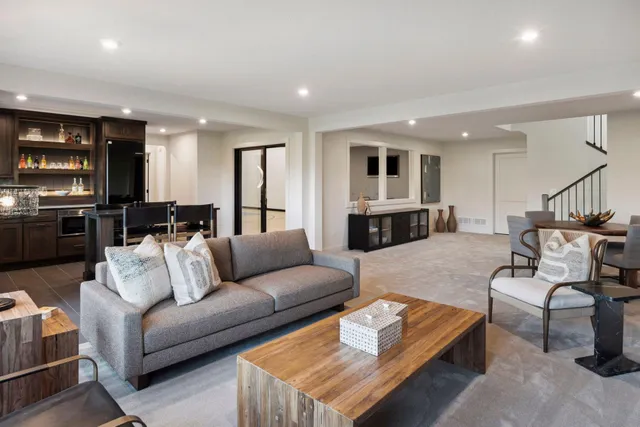 $1,886,000 | 10190 Peony Lane North, Maple Grove, MN 55311