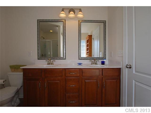 11121 Sandstone Road, Unit 11121 Charlotte, NC 28277 - Photo 11 of 14 Gallery Image 11
