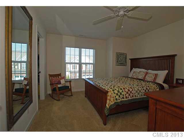 11121 Sandstone Road, Unit 11121 Charlotte, NC 28277 - Photo 13 of 14 Gallery Image 13